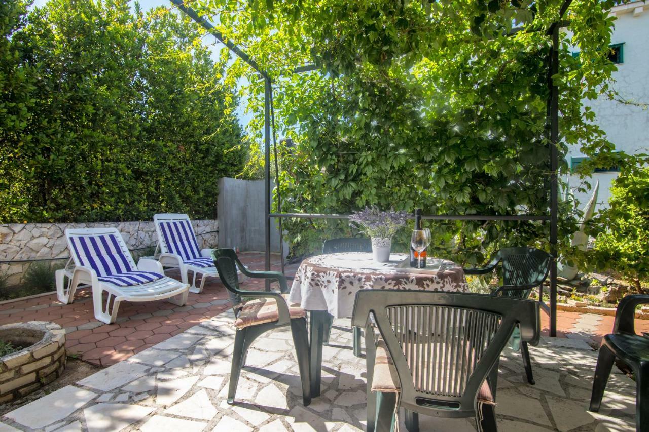 Apartment Josipa Vinišće エクステリア 写真